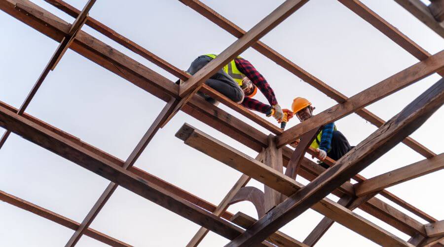 Professional gutter cleaning services in Guaynabo, PR